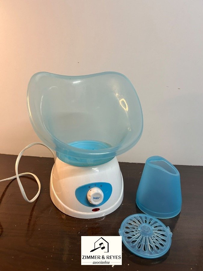 Vaporizador Facial Eléctrico Blanco y Azul