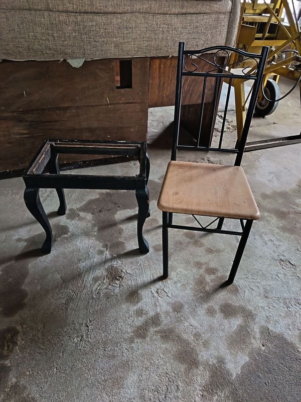 Silla y Base de Mesa Estilo Francés