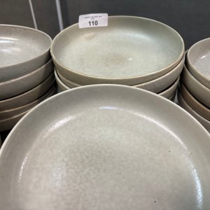 Set de 27 Platos Hondos de Cerámica Gris, 22cm - imagen 2