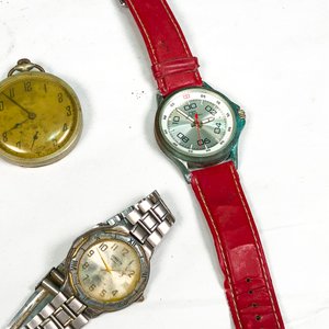 Lote de Cuatro Relojes: Citizen, Medana, D&S y Bliss - imagen 4