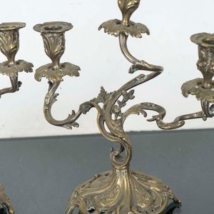 Par de Candelabros de Bronce con 3 Luces Cada Uno - imagen 2