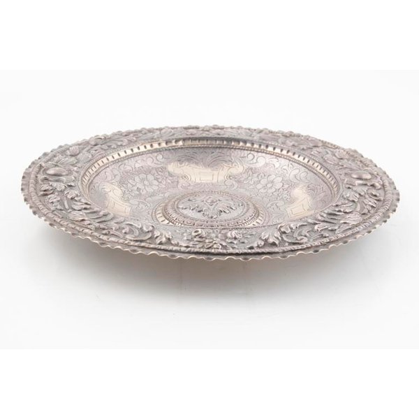 Centro de Plata Labrada Circular con Detalles Florales - 210gr