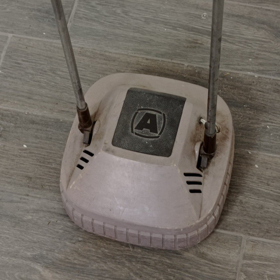 Item 15777 - Image 3