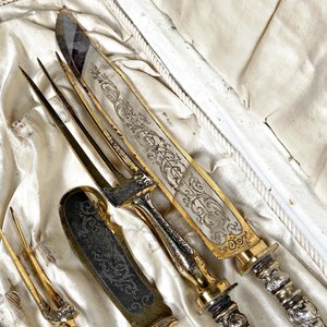 Estuche con Seis Cubiertos de Servir de Plata Decorada - imagen 4
