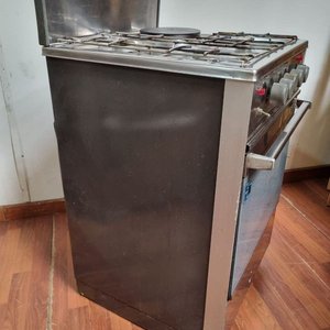Cocina Combinada Acero Inoxidable 4 Hornallas (3 Gas, 1 Eléctrica) con Horno - imagen 4