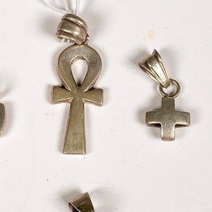 Lote de Cuatro Cruces y Ankh de Plata - imagen 5