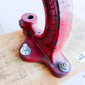 Remachadora Manual de Mesa Roja Industrial - imagen 2