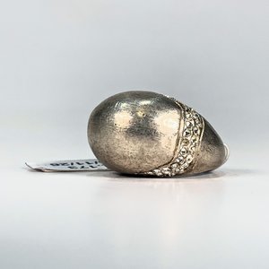 Anillo de Fantasía Metal Gris con Circones y Diseño Oval - imagen 1