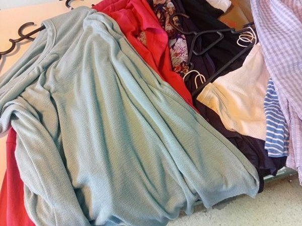 Ropa de mujer variada y estilos - imagen 2