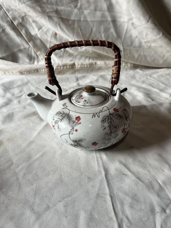 Lote anterior: Tetera o cafetera de porcelana
