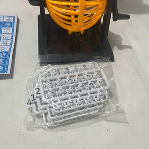 Juego de Bingo Completo con Bolillero y Tarjetas - imagen 5