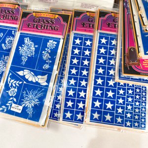 Lote de Adhesivos y Stencils para Grabado en Cristal - imagen 3