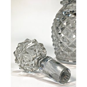 Botellón de Cristal Tallado con Tapón Estilo Diamante - 28 cm - imagen 4