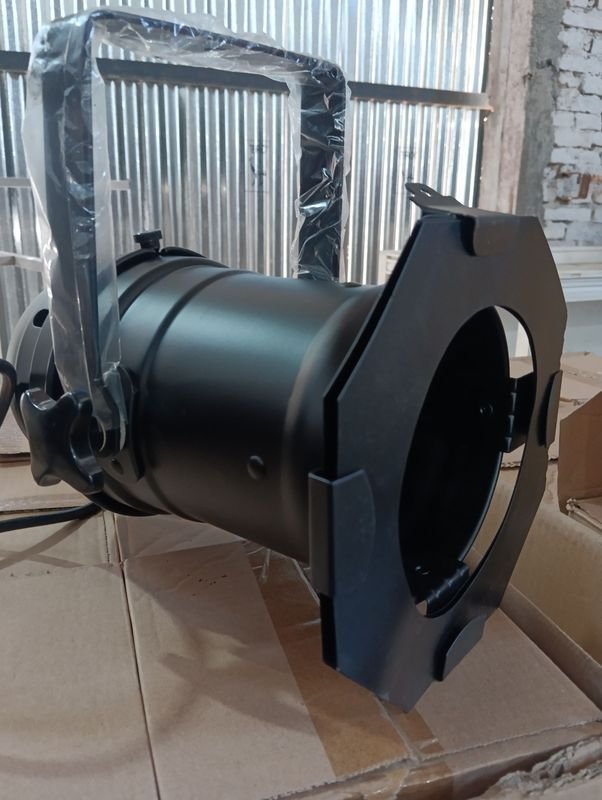 Foco Teatral Negro Nuevo en Caja con Soporte y Cable
