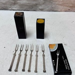 Set de 6 Tenedores de Copetín Plateados con Caja Original - imagen 1