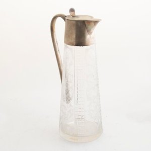 Lote siguiente: Jarra de Cristal Hialino Tallado con Asa y Vertedero Metálico - 27cm