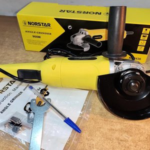 Lote siguiente: Amoladora Angular Eléctrica Norstar 900W Nueva en Caja con Accesorios