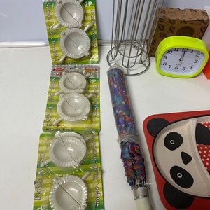 Lote de Utensilios de Cocina, Vajilla Infantil y Relojes Despertador - imagen 2