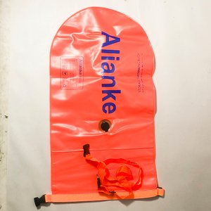 Bañito Carestino para bebé, Silla de Auto Cybex y Chaleco Flotador Allianke - imagen 6