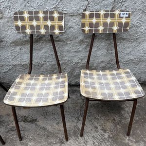 Juego de 4 Sillas Metálicas con Tapizado Estampado - imagen 2