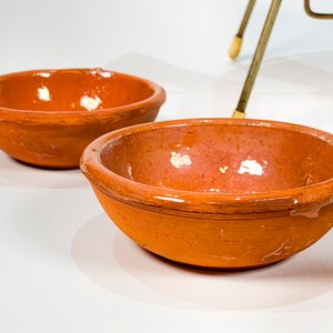 Set de Fondue de Barro con 5 Salseritas, Tapa, Soporte y Mechero - imagen 3