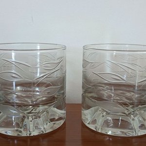 Set de 6 Vasos de Whisky Tallados con Diseño de Hojas - imagen 2