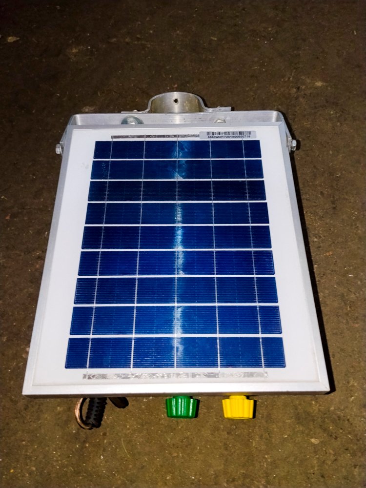 Electrificador Solar Zebu ZS 20 IBI 0.35J para Cercas