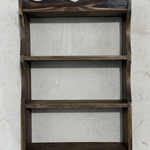 Estante Repisa Artesanal de Madera Oscura con Tres Niveles - imagen 3