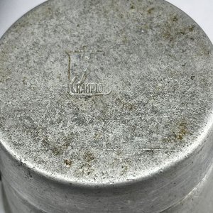 Hielera "Champion" de Aluminio con Perillas de Baquelita - imagen 4