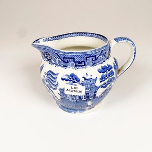 Lechera de Loza Inglesa Staffordshire Azul y Blanca - imagen 2