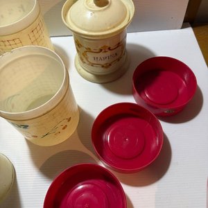 Lote de Utensilios de Plástico para Cocina: Jarras, Medidores y Recipientes - imagen 8