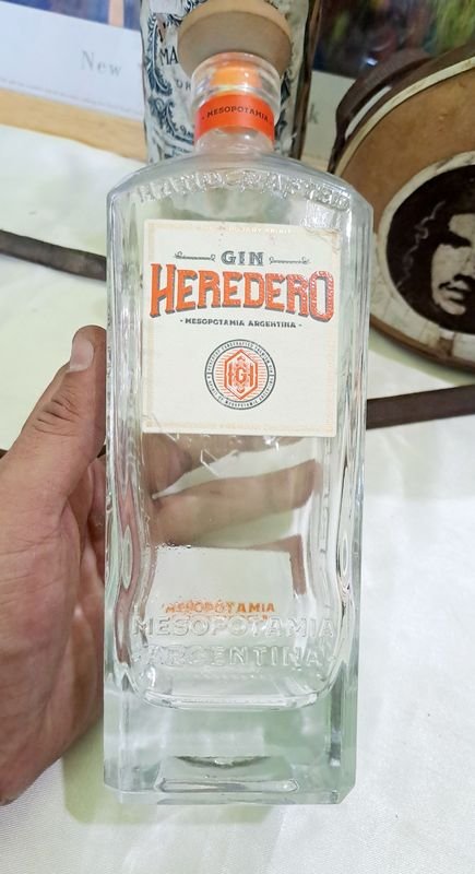 Item 879819 - Image 1