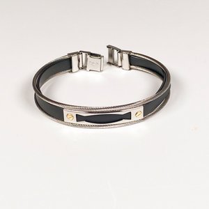 Pulsera de Caucho, Acero y Oro con Cierre Desplegable - imagen 2