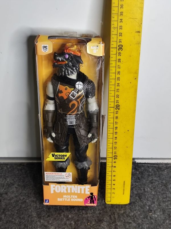 Muñeco Fortnite Molten Battle Hound, Nuevo en Caja - imagen 1