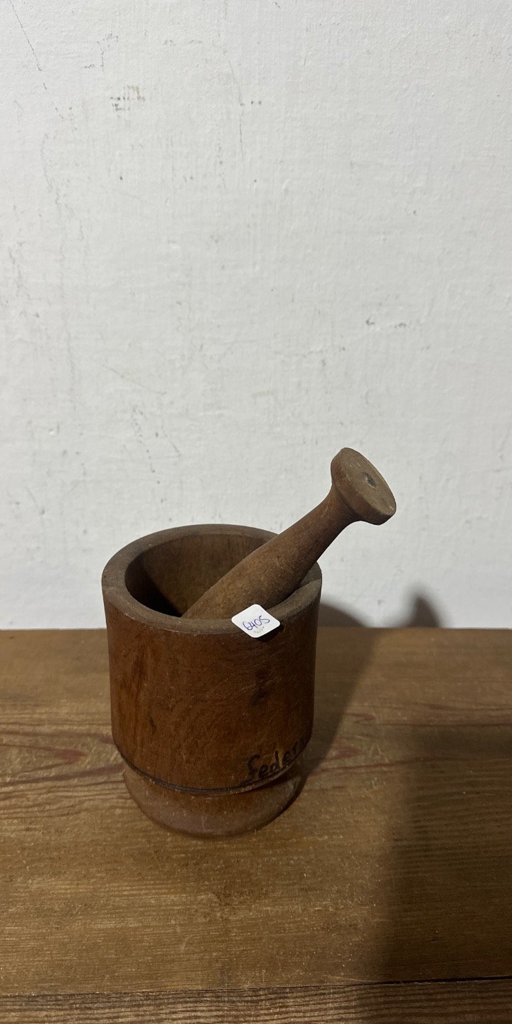 Mortero de Madera con Pistilo