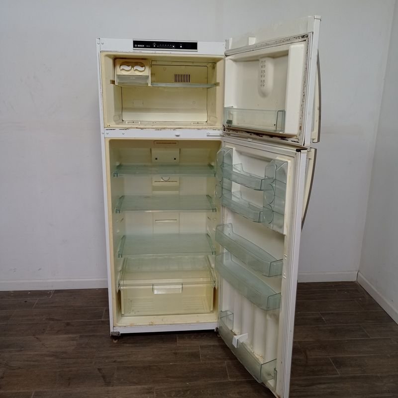 Heladera Bosch con freezer en excelente estado - imagen 3