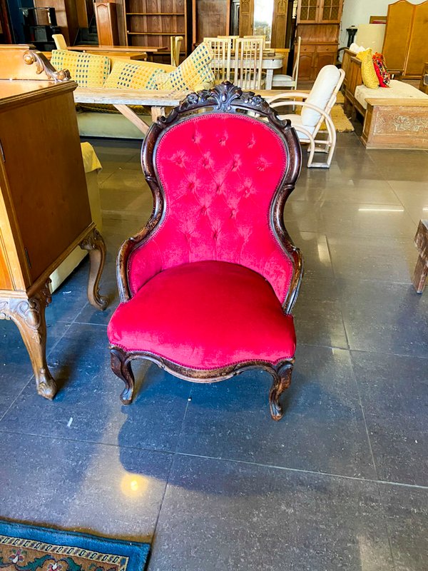 Sillón Luis XV Antiguo Tapizado en Terciopelo Rojo - imagen 1