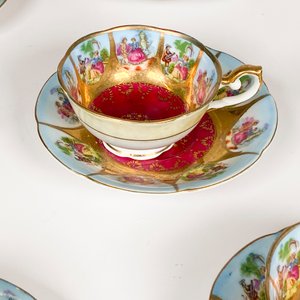 Juego de 24 Pocillos de Café y Platillos de Porcelana Japonesa con Escenas Románticas - imagen 4