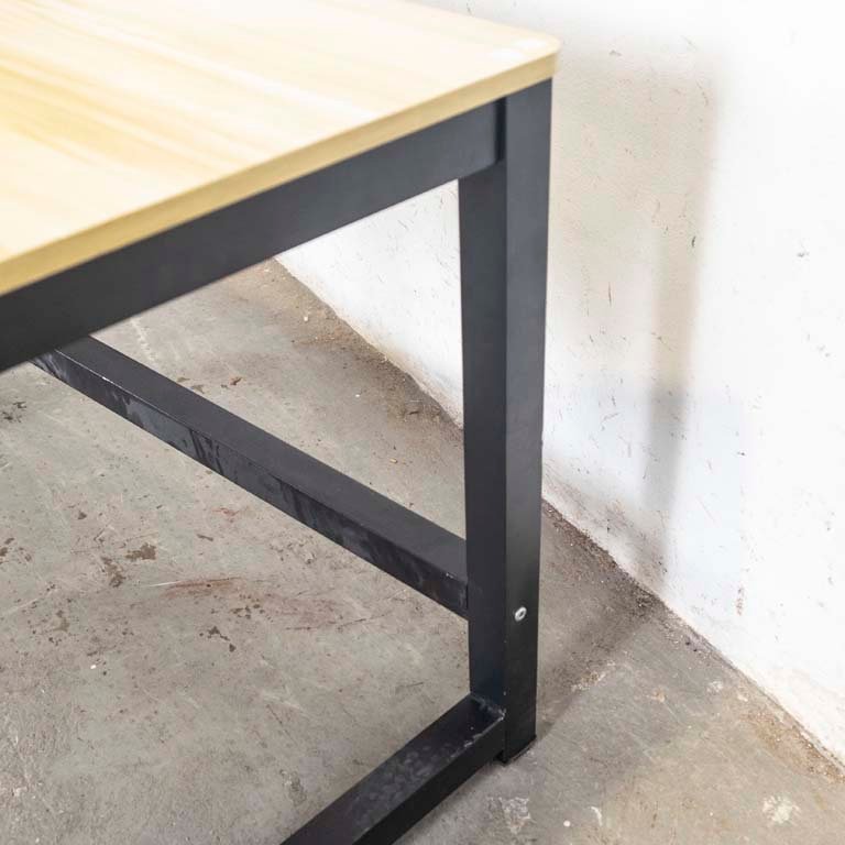 Mesa escritorio de melamínico y metal - imagen 3