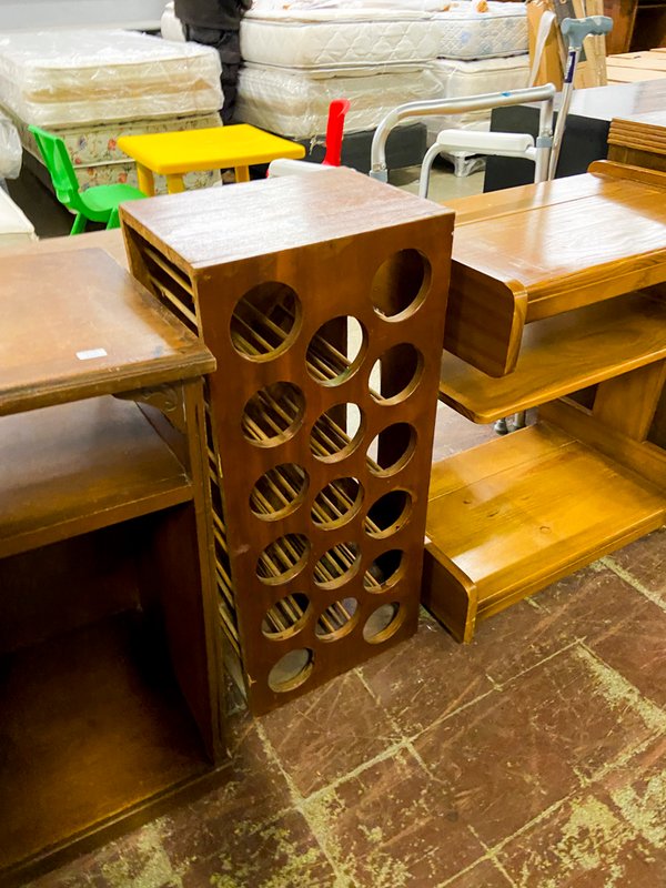 Mueble Organizador de Madera para Botellas - imagen 1