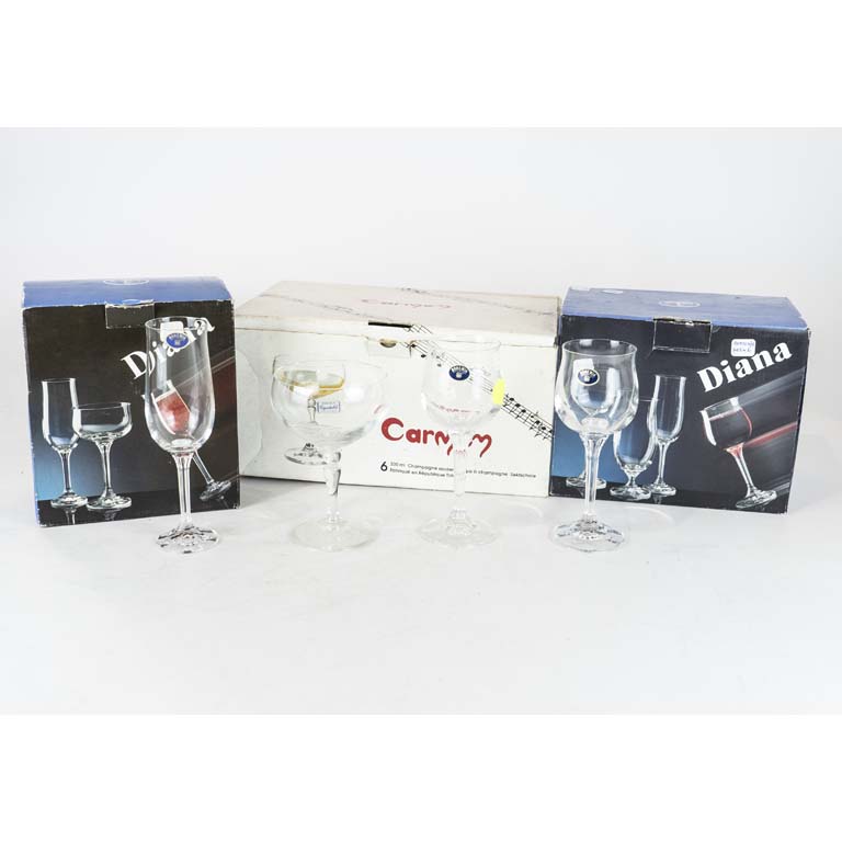 16 Copas de cristal bohemia diferentes  - Medidas: 19 ,  17 y 15cm 