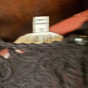 Lote de Vestido Negro con Encaje y Blusa Estampada Crema - imagen 9