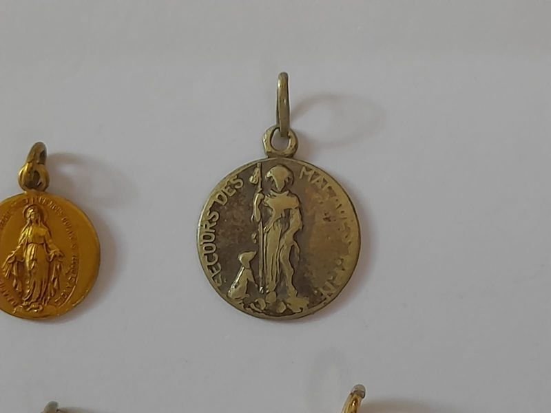 Item 851751 - Image 3