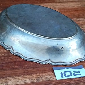 Bandeja Ovalada de Peltre, Jarra Aguamanil y Marco de Metal Labrado - imagen 6