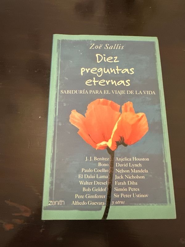 Lote siguiente: Libro: Diez preguntas eternas de Zoë Sallis