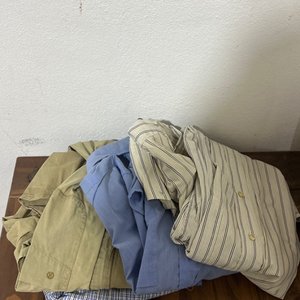 Lote siguiente: Lote de Camisas Variadas para Hombre