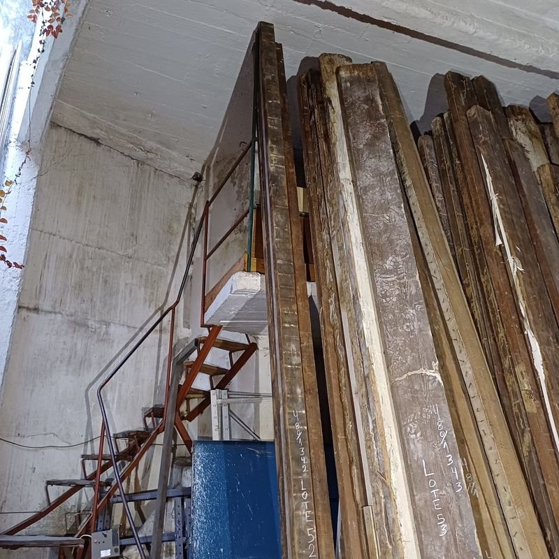 Seis tirantes de pinotea para construcción - imagen 4