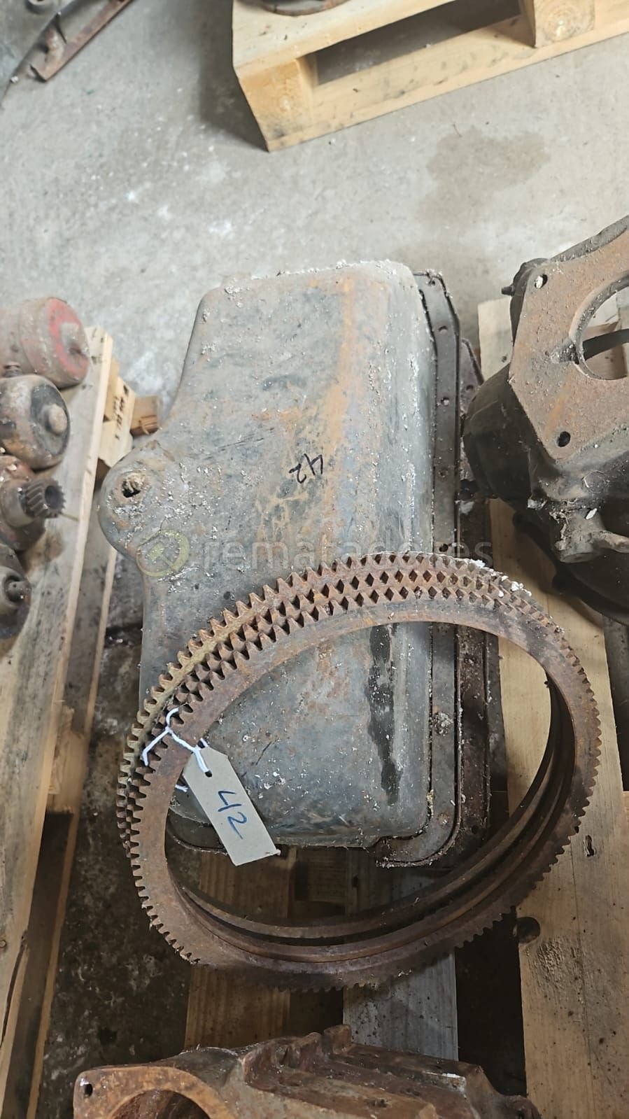 Caja de transmisión de vehículo antigua