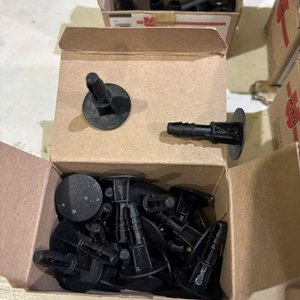 Broches y Agarra-hojas para Tapizados Varios - Marca Würth - imagen 3