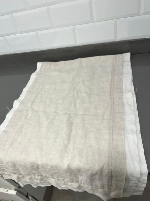 Sendero de Mesa de Lino Beige y Blanco 1.5m x 50cm